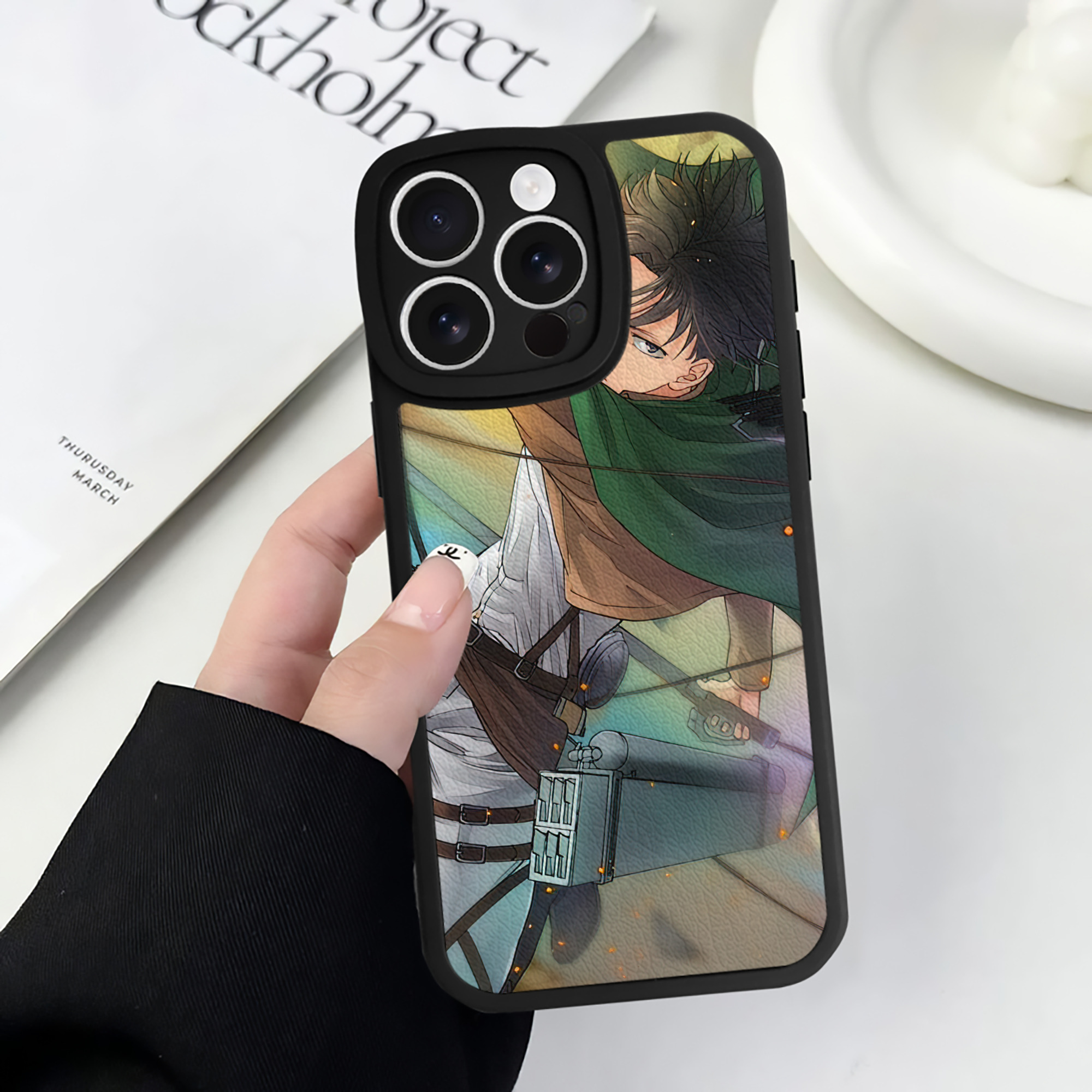 （画像用） 進撃の巨人 Attack on Titan 【iPhone 16シリーズ対応】シリコンスマホケース（レザー調） 材質：シリコン